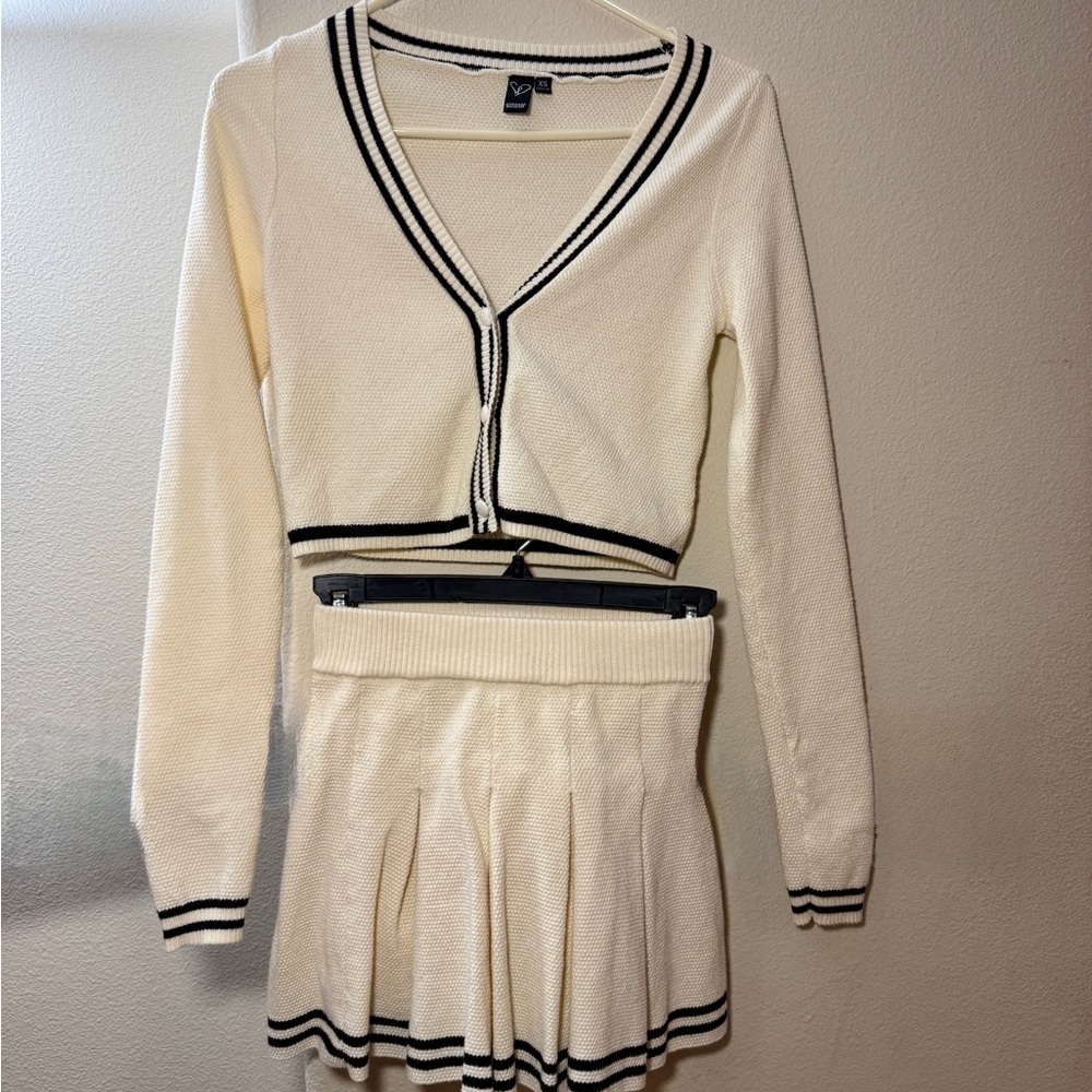 Windsor Cream Skirt Set with Black trim